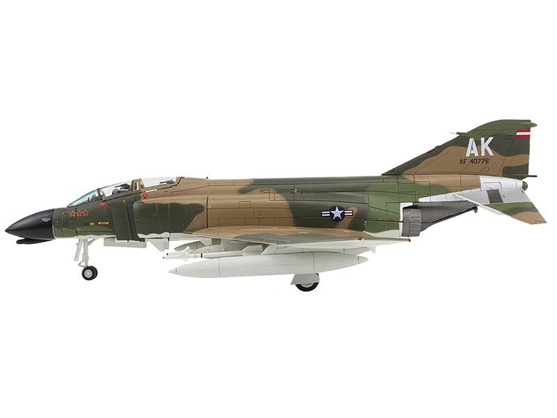 F-4C Phantom II 64-0776 389th TFS "The Gunfighters" May 1967 (flown by Lt Col Robert Titus and 1st Lt. Milan Zimer) 1:72 - 79499