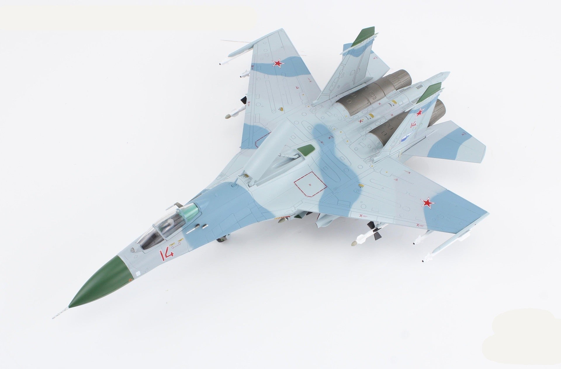 Sukhoi Su-27 Flanker B (early type) Red 14 Russian Air Force 1990 1:72 - 79538