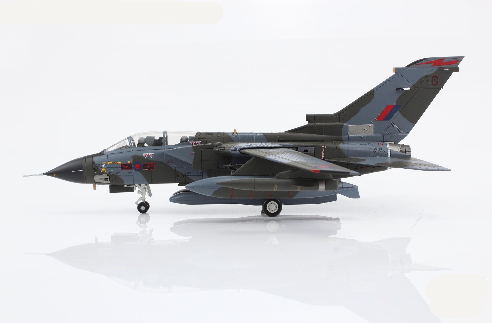 Tornado GR.1 ZA585 No. 617 Sqn. "Dambusters" RAF 1:72 - 79549
