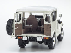 Toyota Land Cruiser 40 Van (BJ42V) White 1:18 - 79690