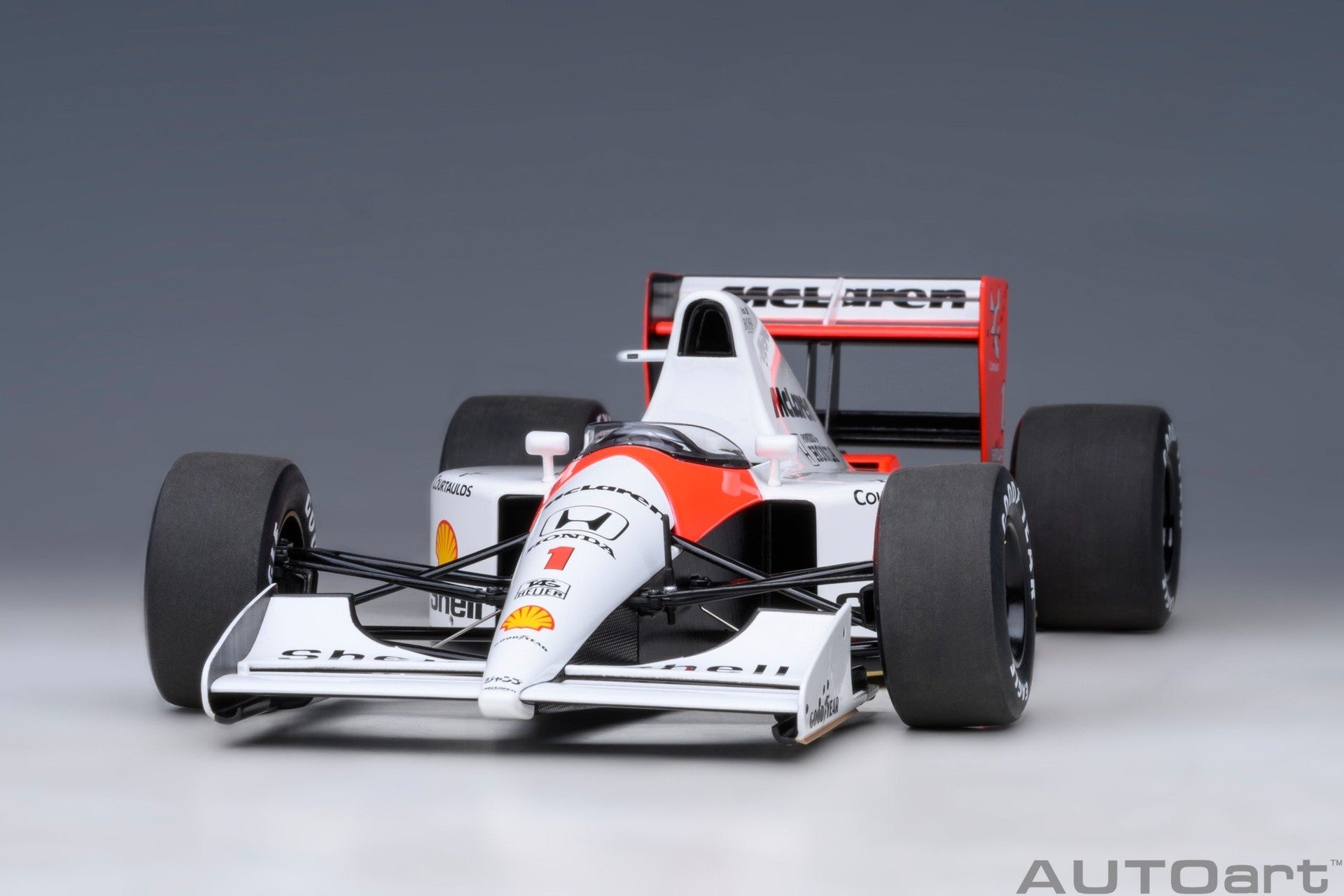 Mclaren Honda MP4/6 F1 2.nd Japanese GP 1991 Mclaren Logo Ayrton Senna 1:18 - 80359