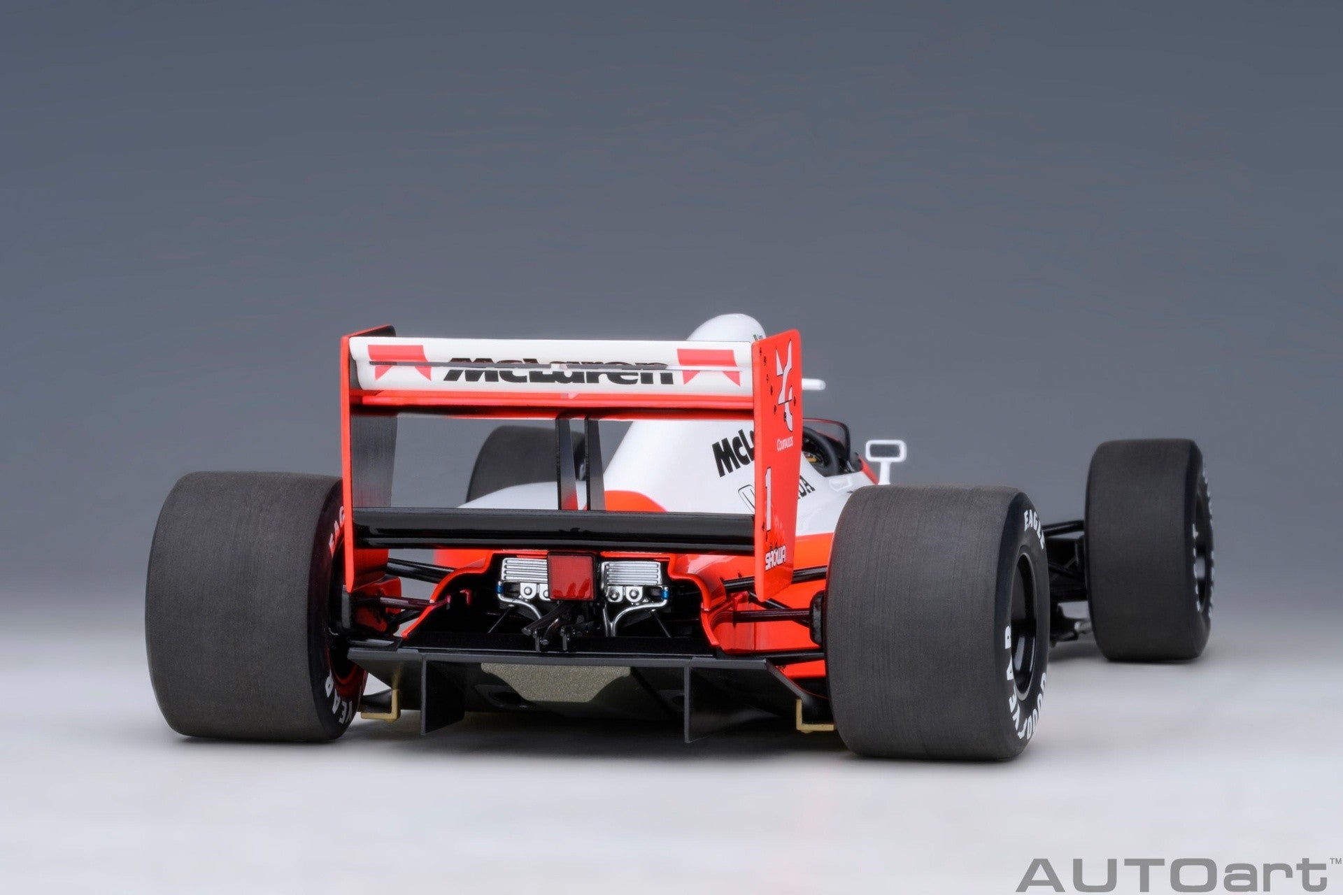 Mclaren Honda MP4/6 F1 2.nd Japanese GP 1991 Mclaren Logo Ayrton Senna 1:18 - 80360