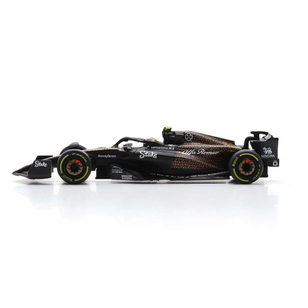 Alfa Romeo F1 Team KICK C43 F1 Las Vegas GP 2023 Zhou Guanyu 1:64 - 81146