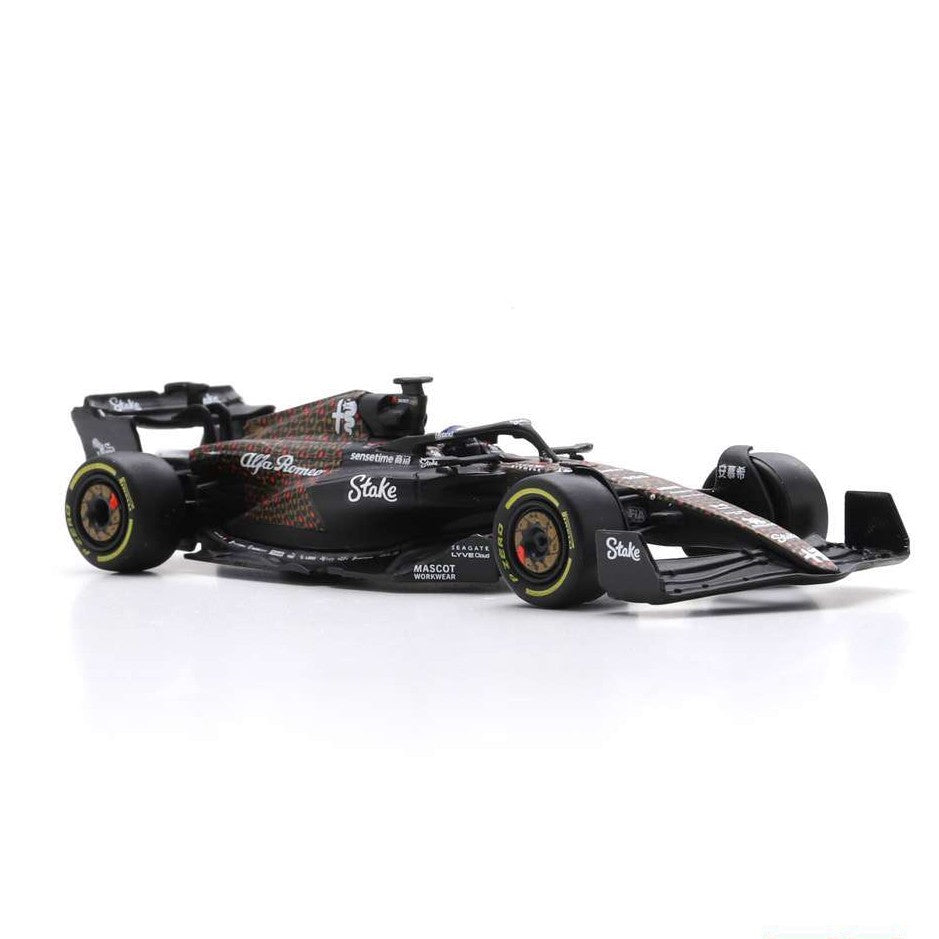 Alfa Romeo F1 Team KICK C43 F1 Las Vegas GP 2023 Valtteri Bottas 1:64 - 81156
