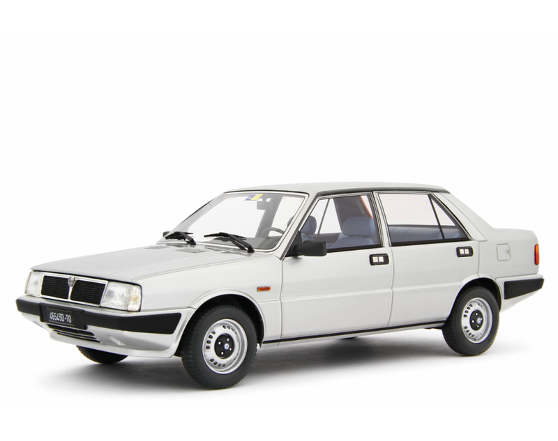 Lancia Prisma 1300 (Intermedia) 1985 Argento 1:18 - 81354