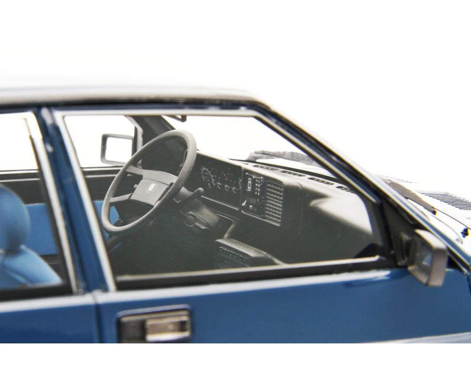 Lancia Prisma 1300 (Intermedia) 1985 Argento 1:18 - 81364