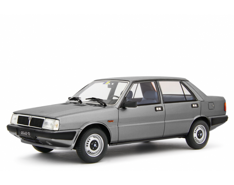 Lancia Prisma 1300 (Intermedia) 1985 Grigio Metallizzato 1:18 - 81365