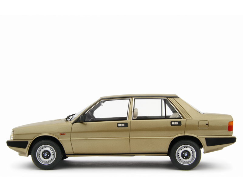 Lancia Prisma 1300 (Intermedia) 1985 Beige Metallizzato 1:18 - 81392
