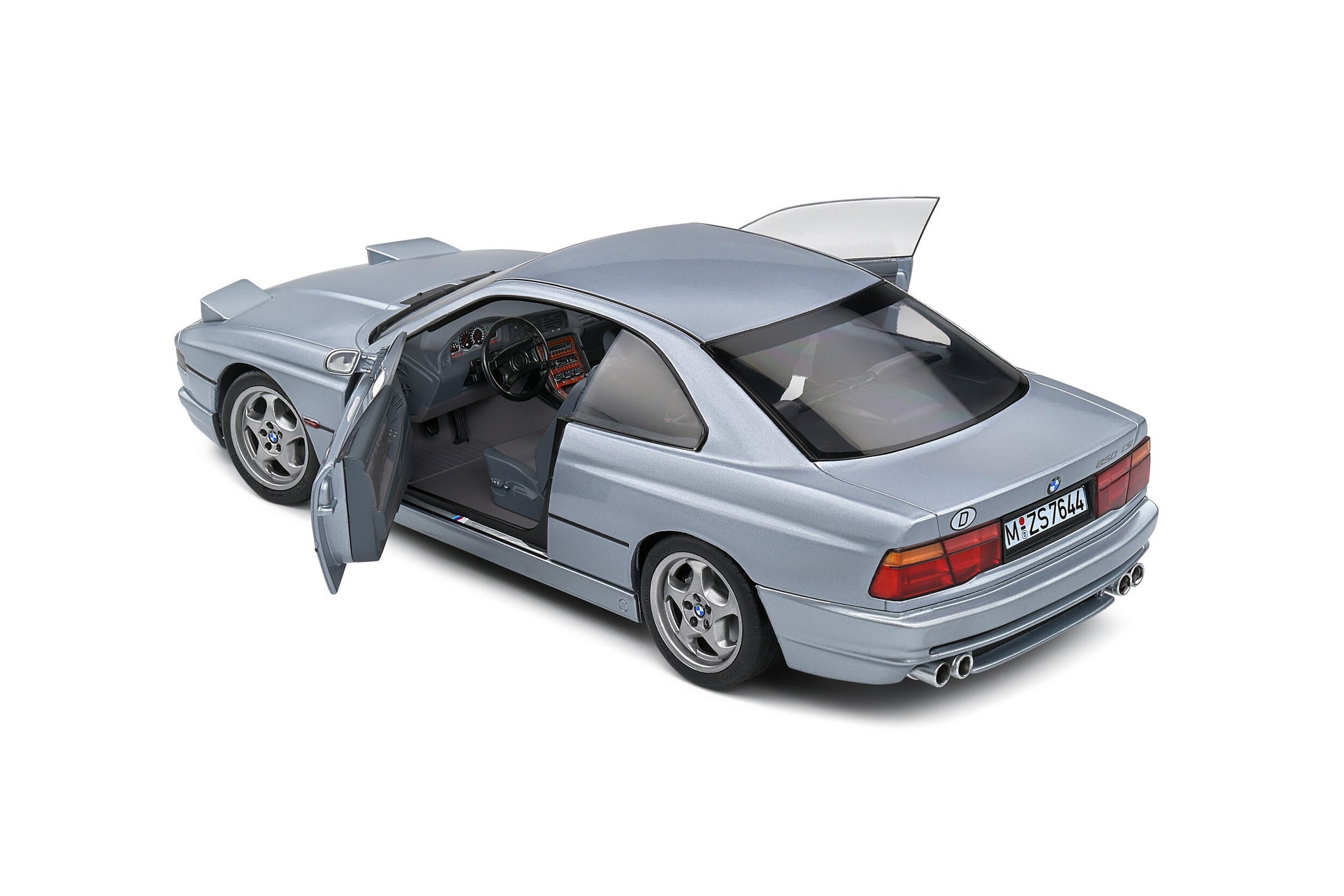 BMW 850 (E31) CSI 1992 Arctic Silver Metallic 1:18 - 81487