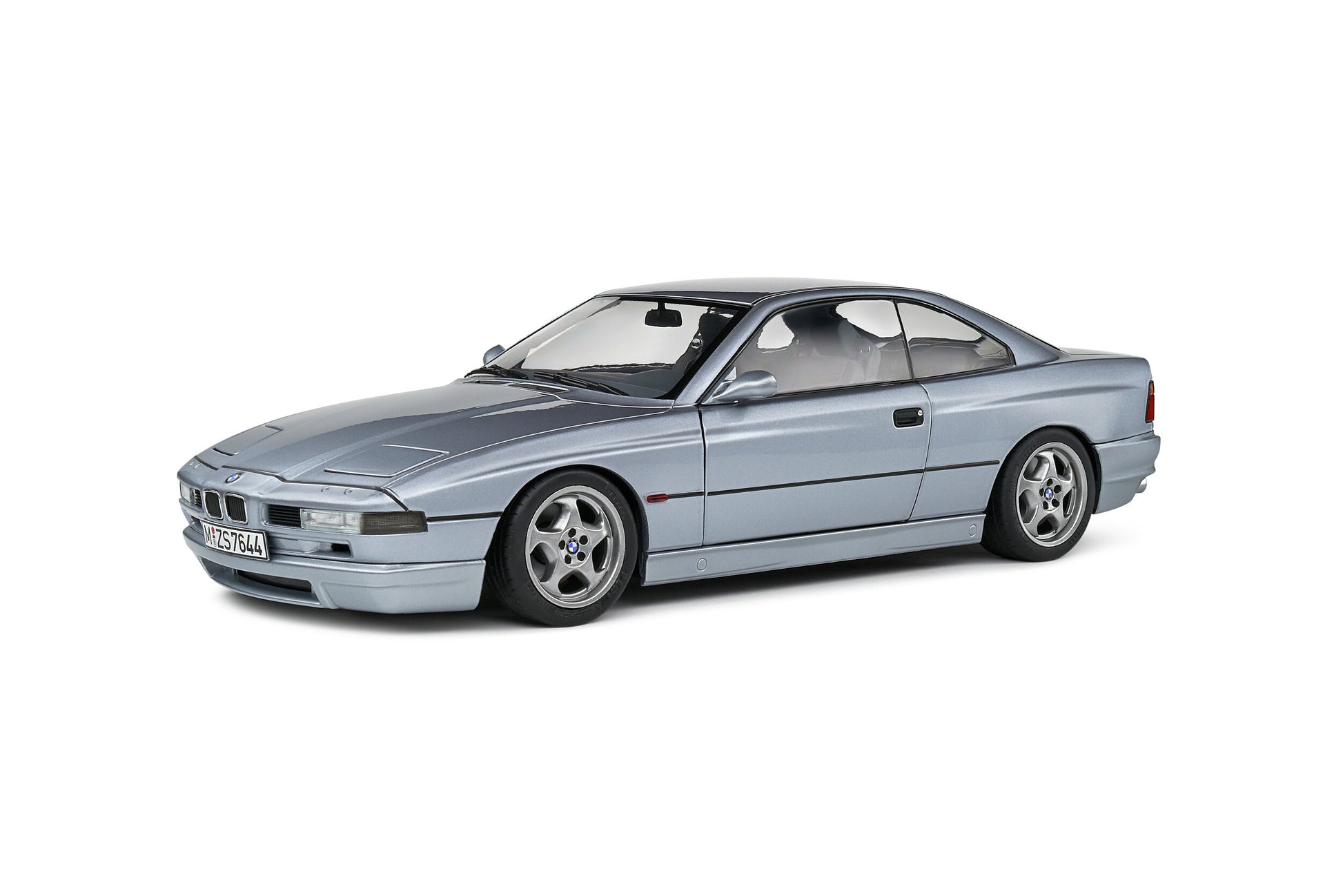 BMW 850 (E31) CSI 1992 Arctic Silver Metallic 1:18 - 81493