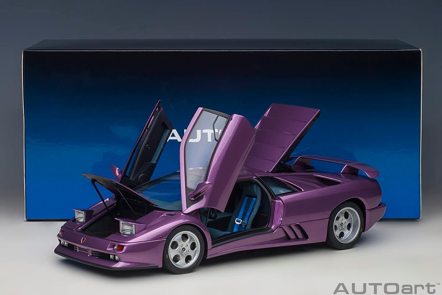 Lamborghini Diablo SE 30th Anniversary Edition (Viola SE30) 1:18 - 81683