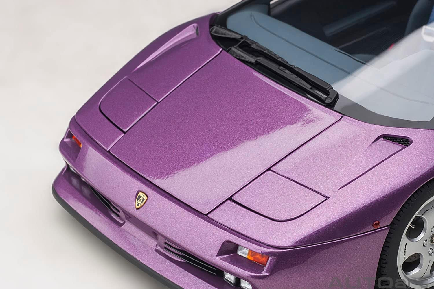 Lamborghini Diablo SE 30th Anniversary Edition (Viola SE30) 1:18 - 81690