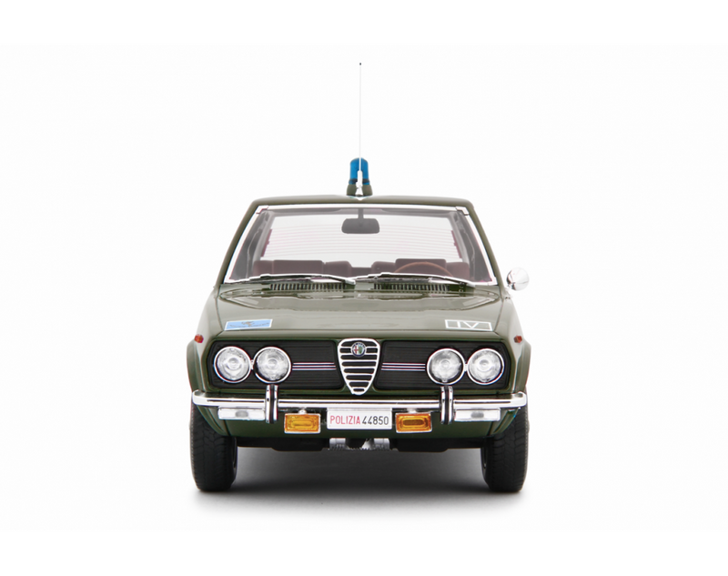 Alfa Romeo Alfetta 1.8 Polizia 1976 "Polizia Stradale" Verde Militare 1:18 - 81810