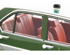 Alfa Romeo Alfetta 1.8 Polizia 1976 "Polizia Stradale" Verde Militare 1:18 - 81813