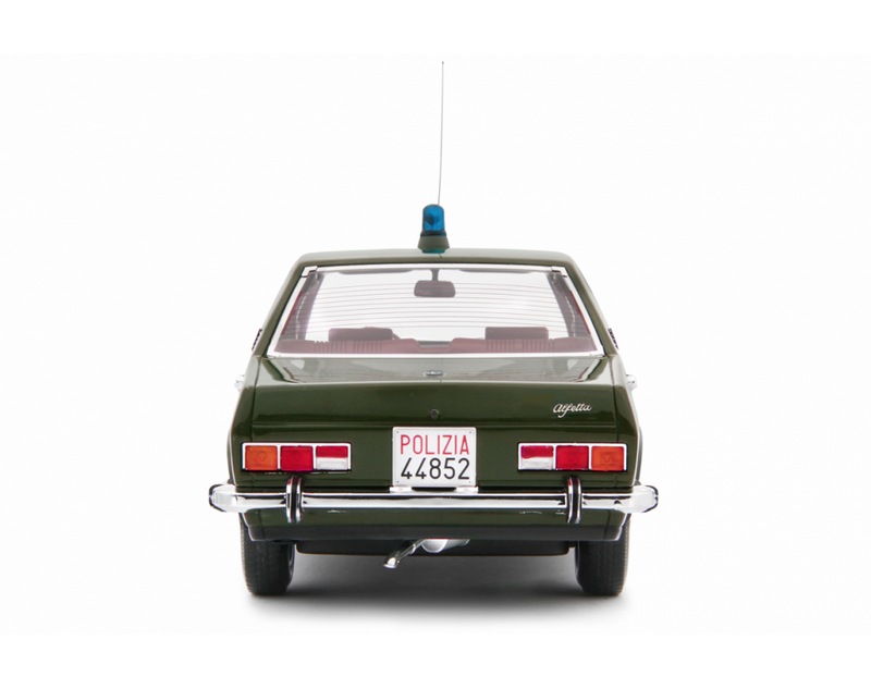 Alfa Romeo Alfetta 1.8 Polizia 1973 "Squadra Volante " Verde Militare 1:18 - 81821