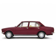 Alfa Romeo Alfetta 1.6 1975 Prugna 1:18 - 81869