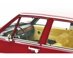 Alfa Romeo Alfetta 1.6 1975 Prugna 1:18 - 81872