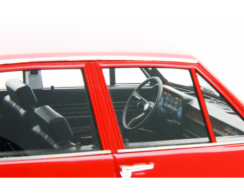 Alfa Romeo Alfetta 1.6 1975 Blu Le Mans 1:18 - 81887