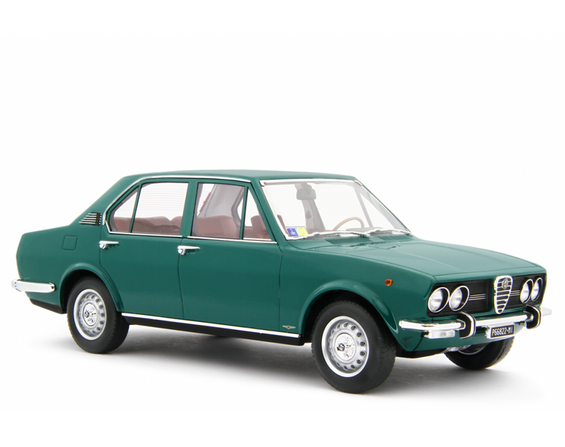 Alfa Romeo Alfetta 1.8 1972 Verde Pino 1:18 - 81902