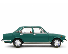 Alfa Romeo Alfetta 1.8 1972 Verde Pino 1:18 - 81904
