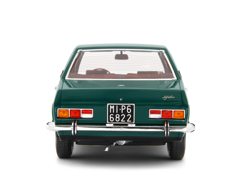 Alfa Romeo Alfetta 1.8 1972 Verde Pino 1:18 - 81906
