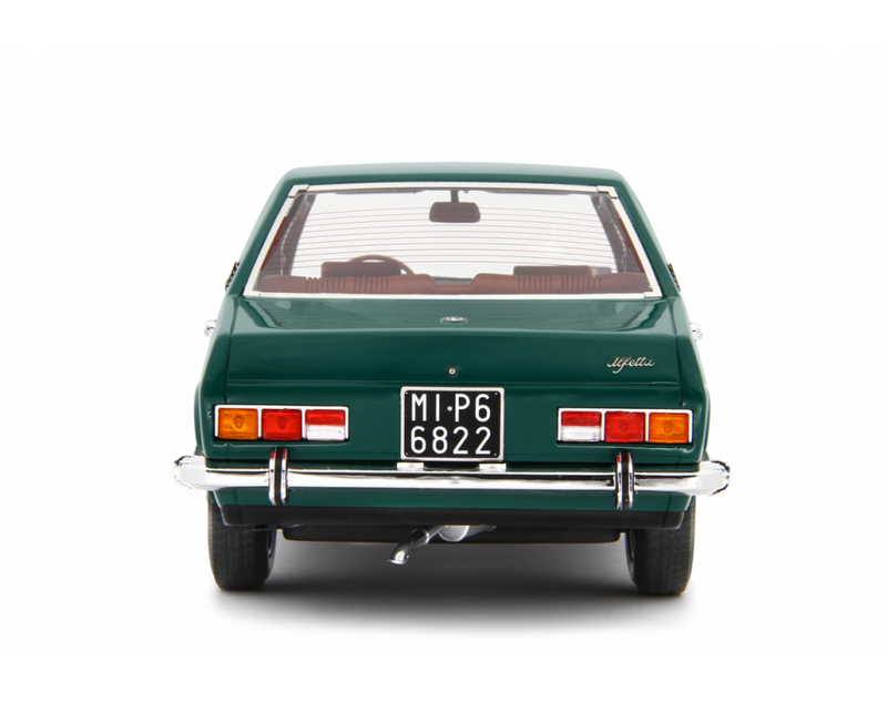 Alfa Romeo Alfetta 1.8 1972 Verde Pino 1:18 - 81906