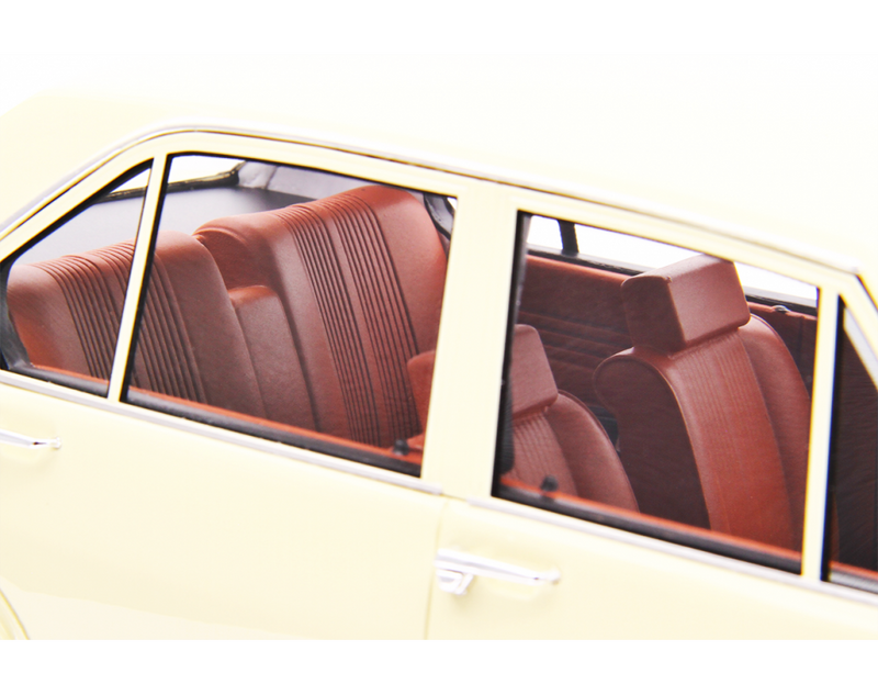 Alfa Romeo Alfetta 1.8 1972 Beige Cava 1:18 - 81922
