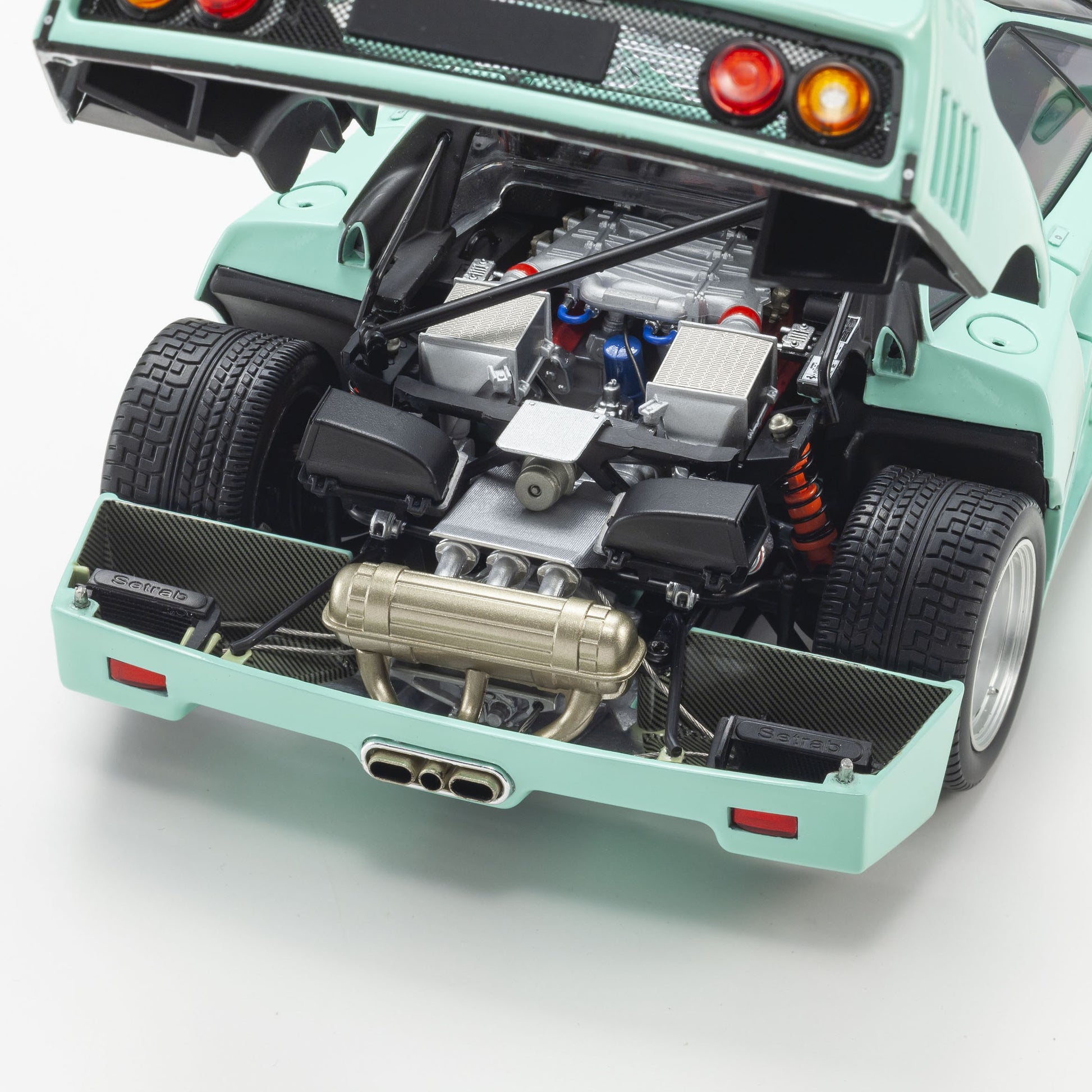 Ferrari F40 1987 Verde Menta 1:18 - 82103