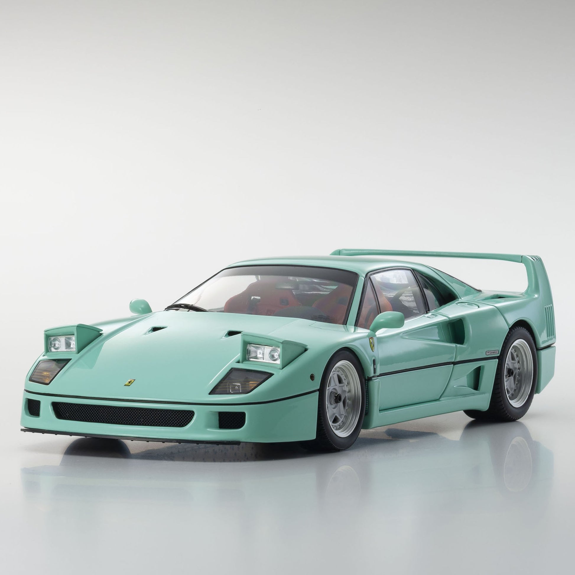 Ferrari F40 1987 Verde Menta 1:18 - 82108