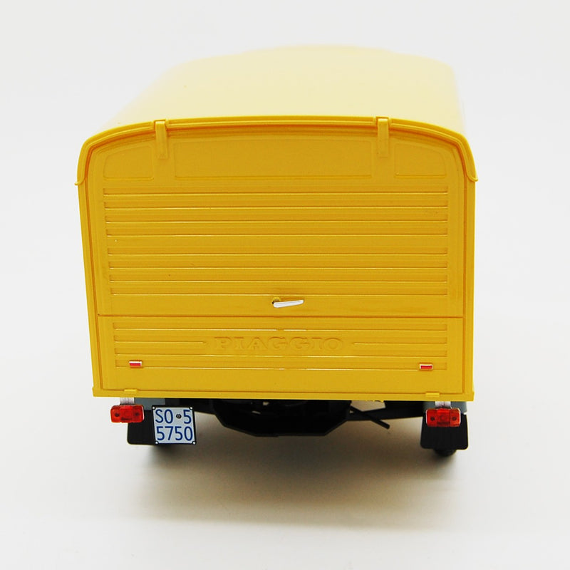 Ape Piaggio P501 Van Closed 1979 Giallo Texas con vetrina 1:18 - 82309
