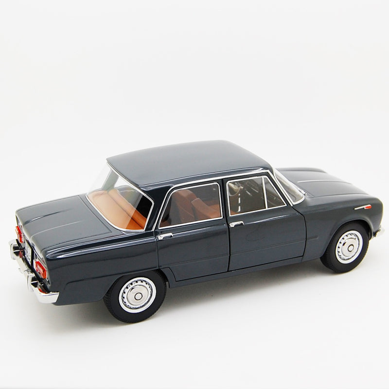 Alfa Romeo Giulia 1.6 Ti 1962 Grigio Grafite 1:18 - 82339