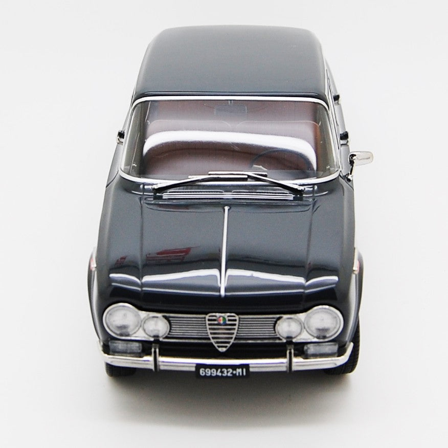 Alfa Romeo Giulia 1.6 Ti 1962 Grigio Grafite 1:18 - 82342