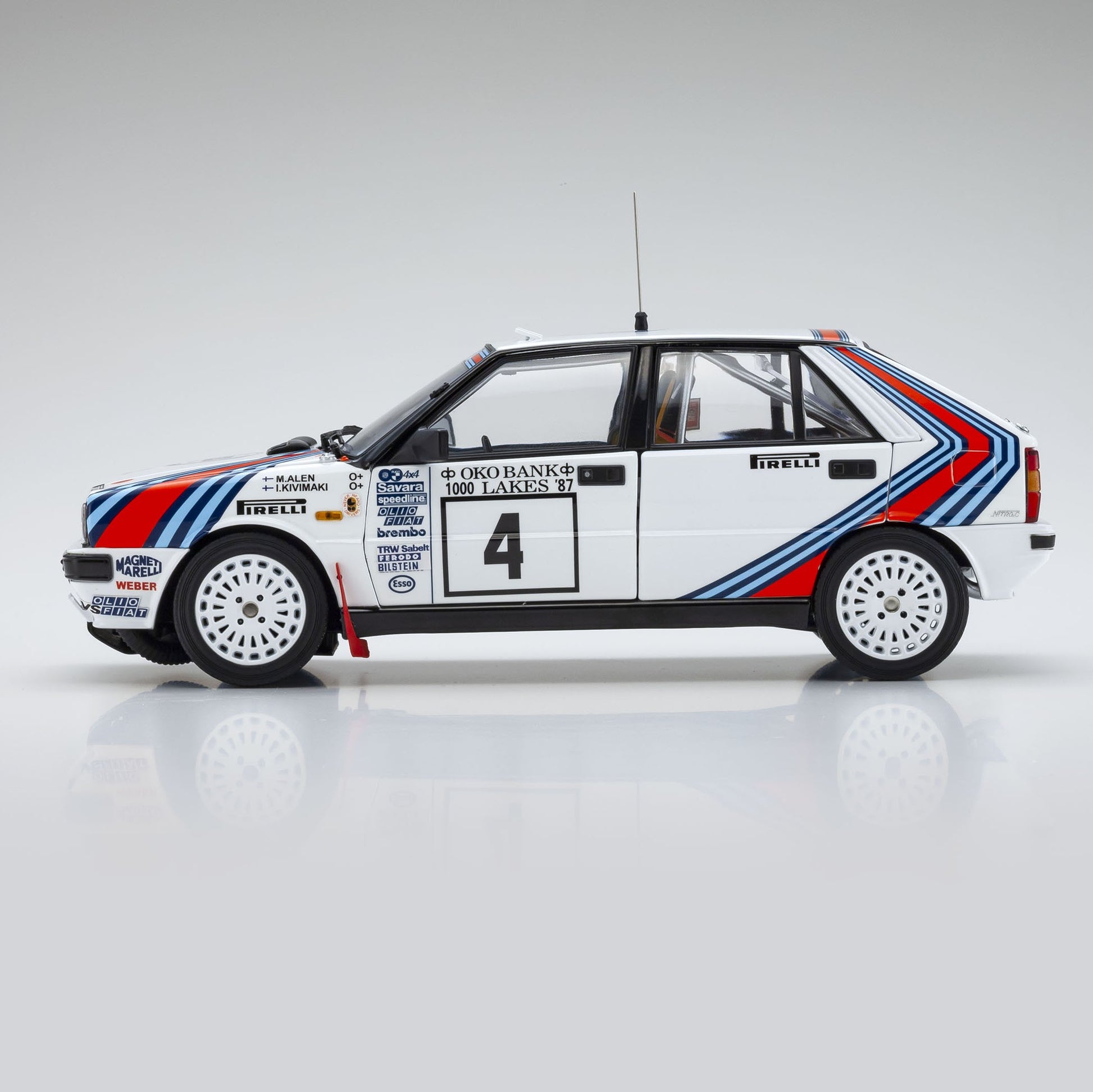 Lancia Delta HF 4WD Winner 37° Rally 1000 Lakes 1987 Martini Racing Markku Alen - Ilkka Kivimaki 1:18 - 82392
