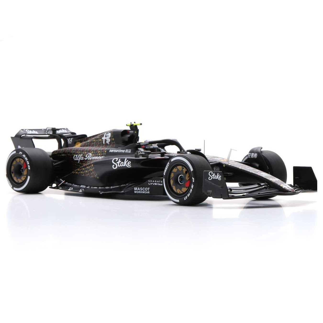 Alfa Romeo F1 Team KICK C43 F1 Las Vegas GP 2023 Zhou Guanyu 1:18 - 82438