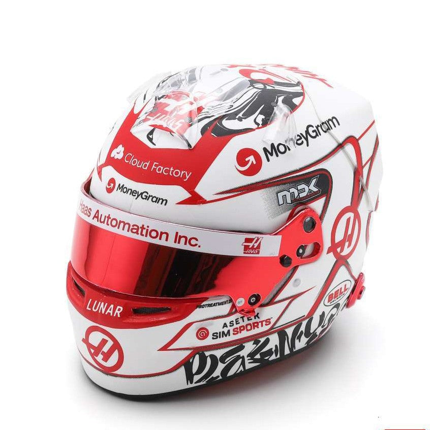 Kevin Magnussen Casco Bell Helmet F1 2023 Kevin Magnussen MoneyGram Haas 2023 Singapore GP 1:5 - 82446