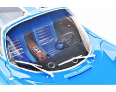 Alfa Romeo 33 Coupè Stradale 1967 D Version Telaio 111 Blu Reale 1:18 - 82639