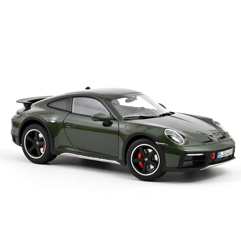 Porsche 911 (992) Dakar 2023 oak verde metallizzato 1:18 - 83036