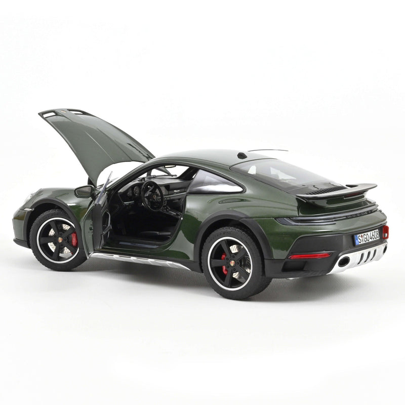 Porsche 911 (992) Dakar 2023 oak verde metallizzato 1:18 - 83037