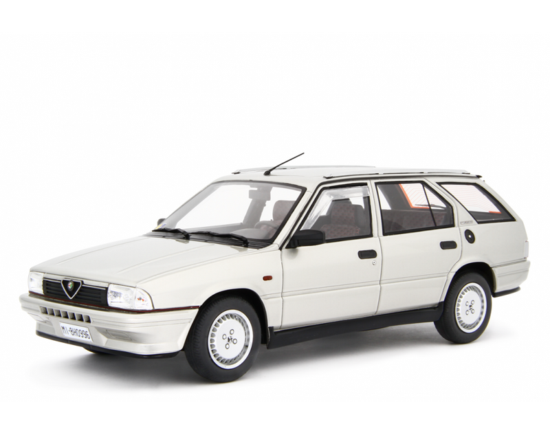 Alfa Romeo Alfa 33 1.7 Sport Wagon Q.V. 1988 Argento 1:18 - 83180