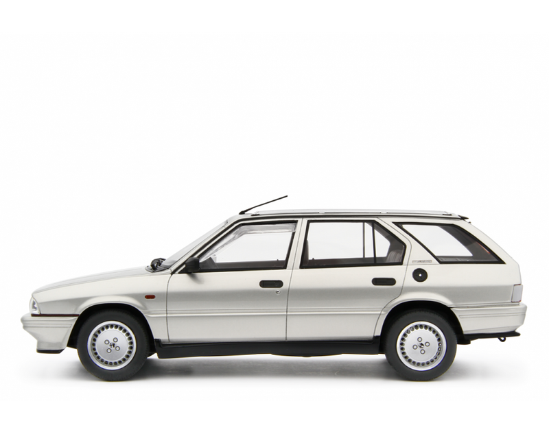 Alfa Romeo Alfa 33 1.7 Sport Wagon Q.V. 1988 Argento 1:18 - 83181
