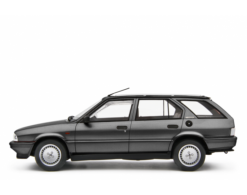 Alfa Romeo Alfa 33 1.7 Sport Wagon Q.V. 1988 Grigio Metallizzato 1:18 - 83190
