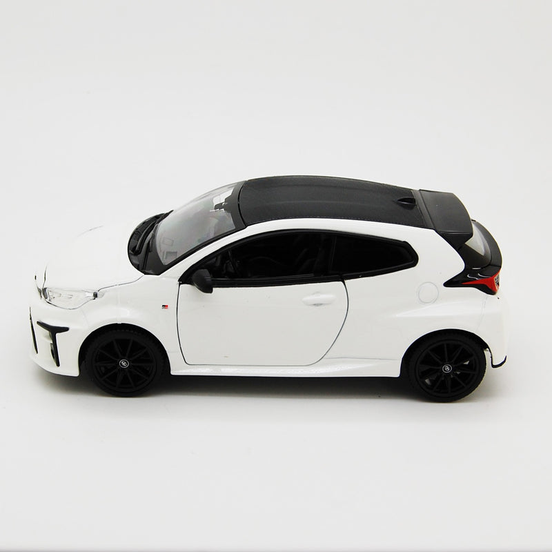 Toyota GR Yaris 2021 bianca 1:24 - 83442