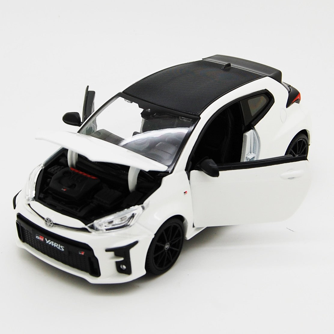 Toyota GR Yaris 2021 bianca 1:24 - 83449