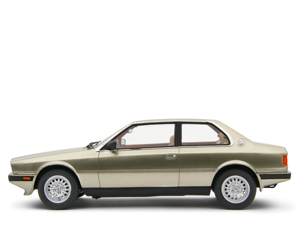 Maserati 2.0 Biturbo 1982-83 Smoky Quartz Metallizzato Argento Medio 1:18 - 84582