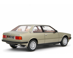 Maserati 2.0 Biturbo 1982-83 Smoky Quartz Metallizzato Argento Medio 1:18 - 84583