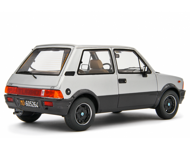 Innocenti De Tomaso Turbo 1983 Grigio metallizzato 1:18 - 84808