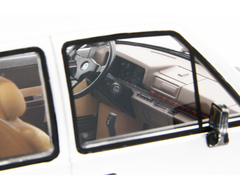 Innocenti De Tomaso Turbo 1983 Nero 1:18 - 84821