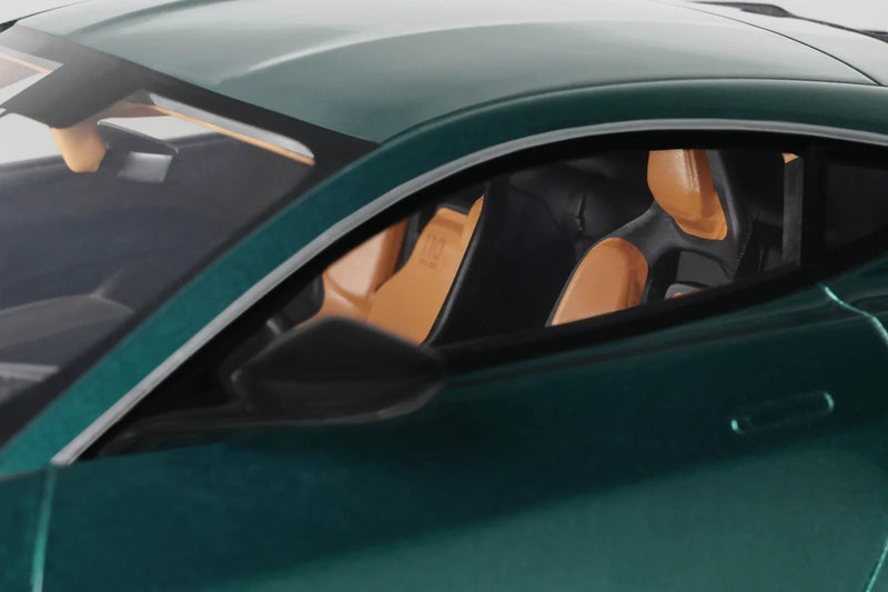 Aston Martin Valour 2024 Verde Metallizzato 1:18 - 85190
