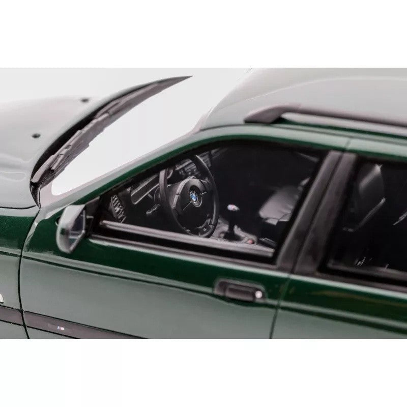 BMW 328i (E36) Touring 1997 M-Pack fern green 386 1:18 - 85240