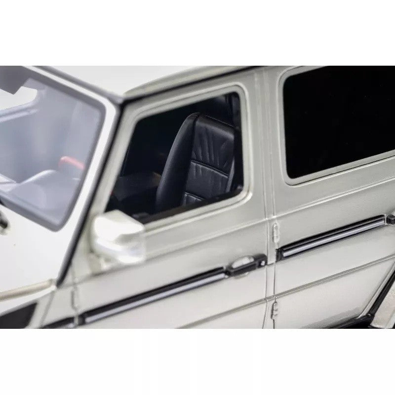 Mercedes-Benz G-Class 55 AMG 2003 Iridium Silver 1:18 - 85252